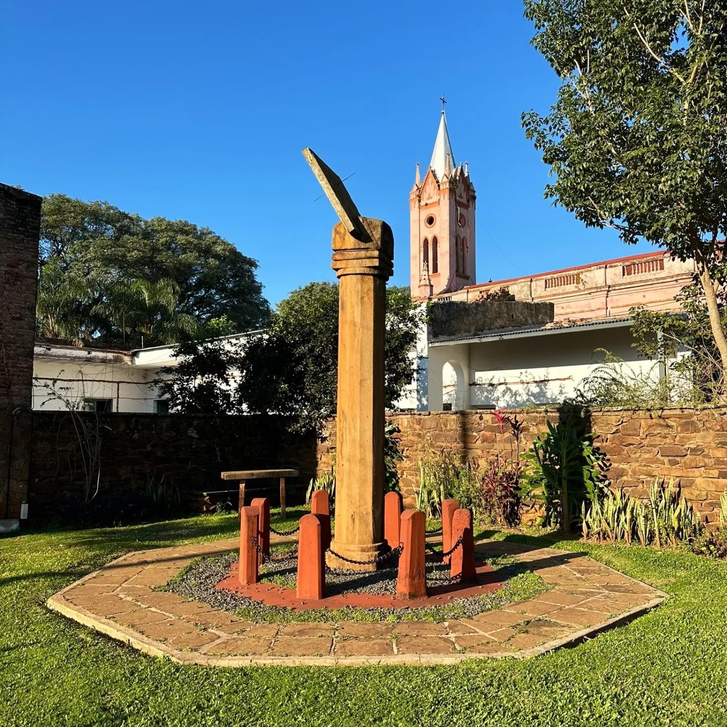 Reloj de sol histórico de La Cruz, Corrientes